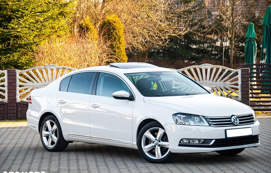 Volkswagen Passat cena 41900 przebieg: 225000, rok produkcji 2013 z Wyszków małe 742